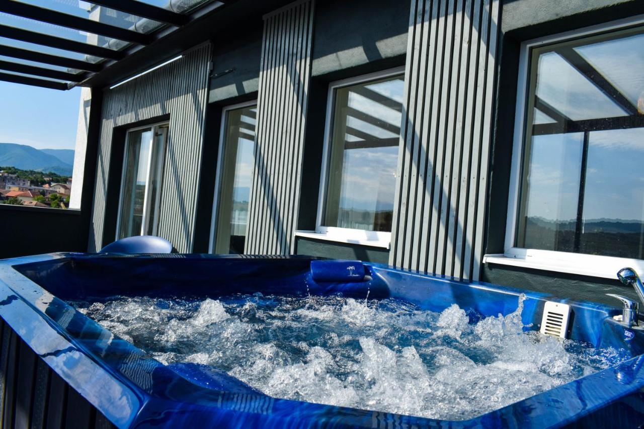 Heltau Jacuzzi Penthouse Cisnadie Экстерьер фото